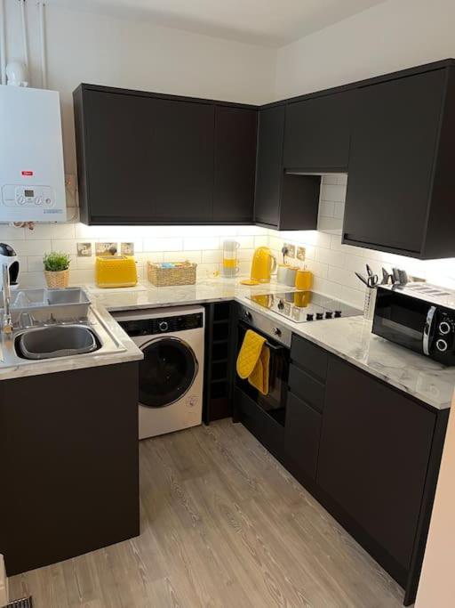 Villa Brand New Stunning Family House Blackpool Exterior foto